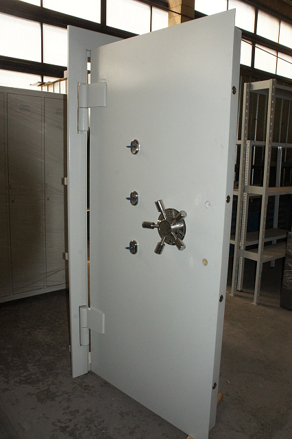 Дверь банковская Power-1